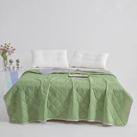 Double Sided Cooling Summer Blanket – Lightweight Breathable Thin Quilt for Hot Sleepers, Bed & Easy Care Comfort